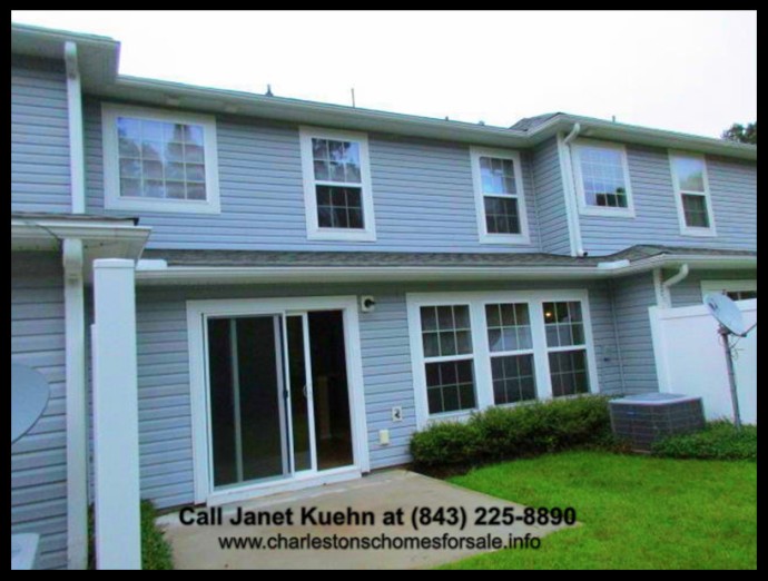 Relax and enjoy the beauty of this North Charleston SC Home For Sale!