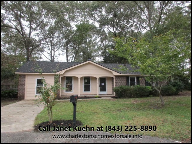 Gorgeous 3 Bedroom Ladson SC Traditional Home for Sale | 310 David Ct - Front View